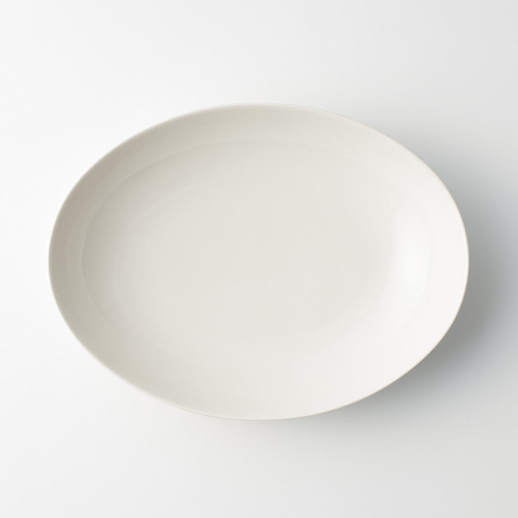 Beige Porcelain Curry and Pasta Dish
