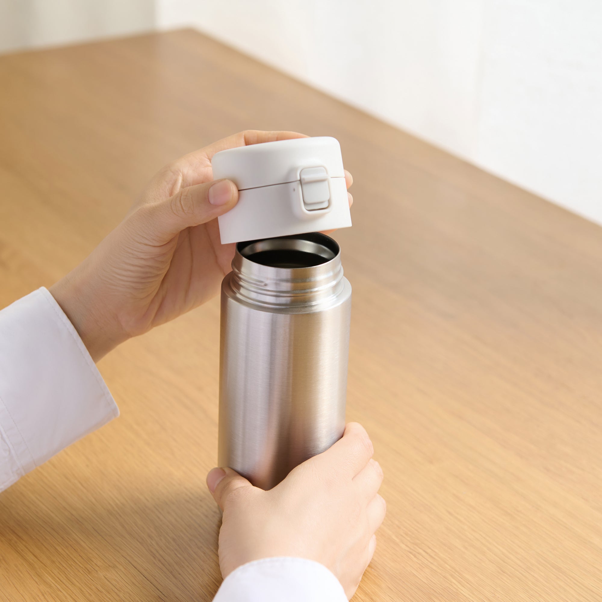 Stainless Steel Heat & Cold Retaining Mug - 11.8 fl oz