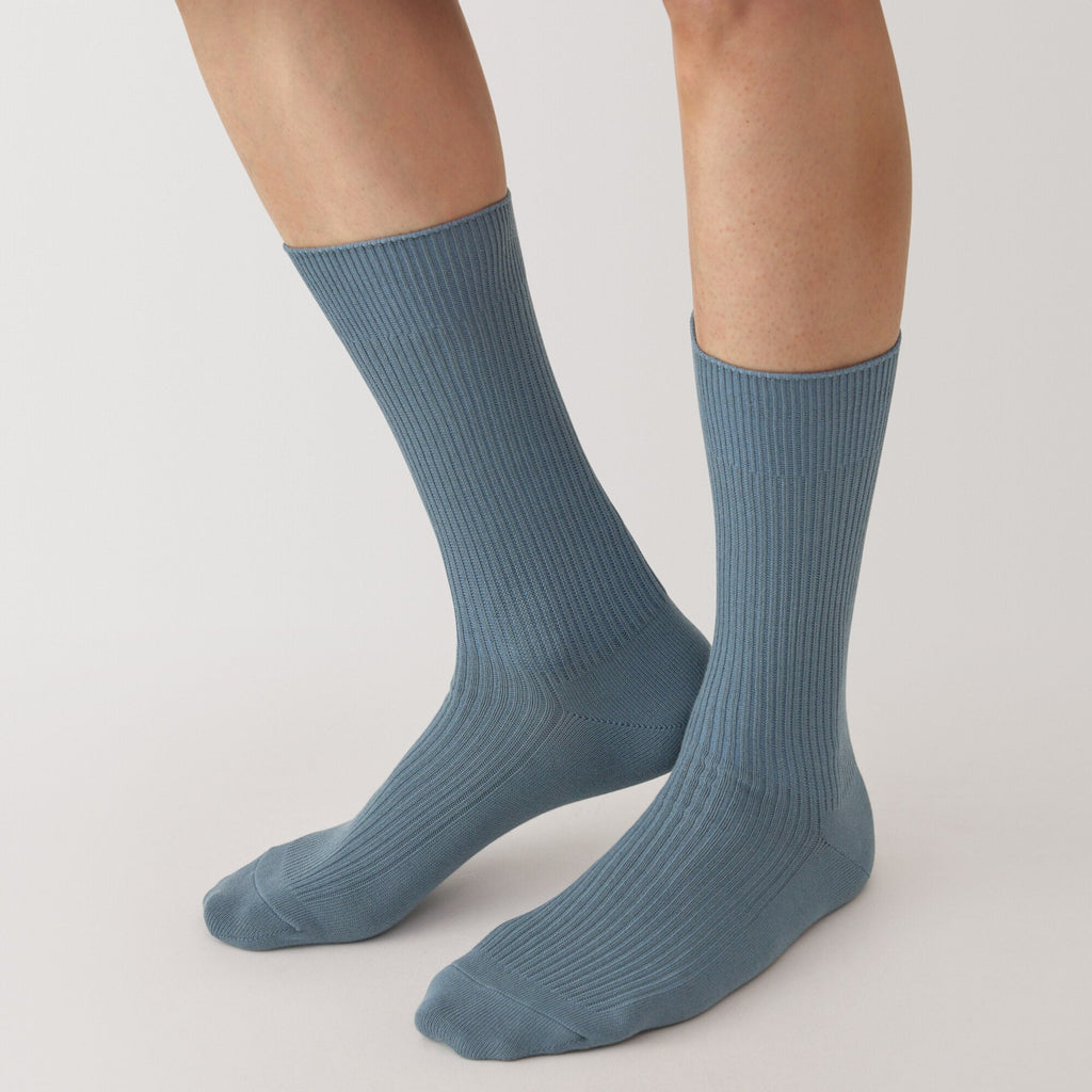 Right Angle Ribbed Socks