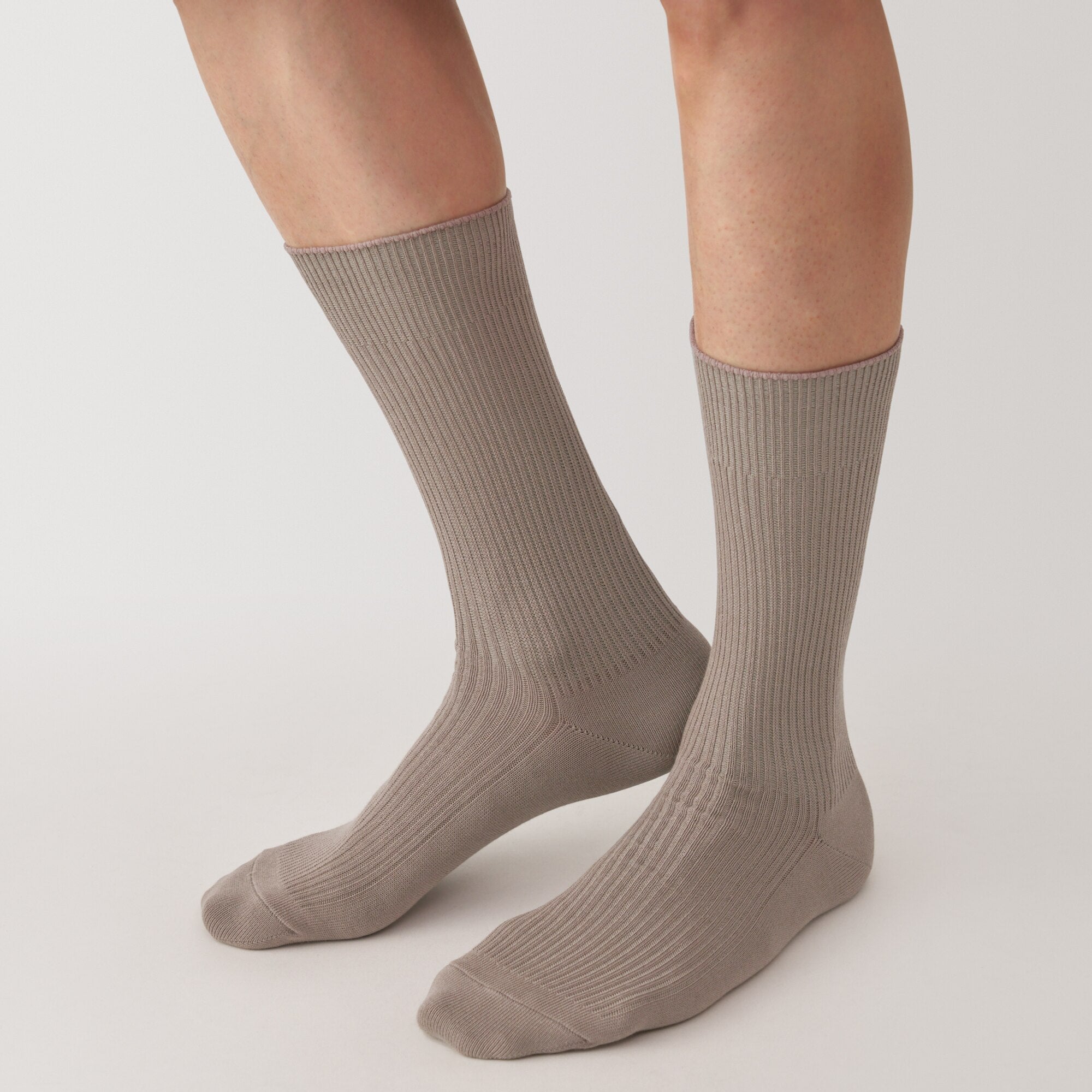 Right Angle Ribbed Socks
